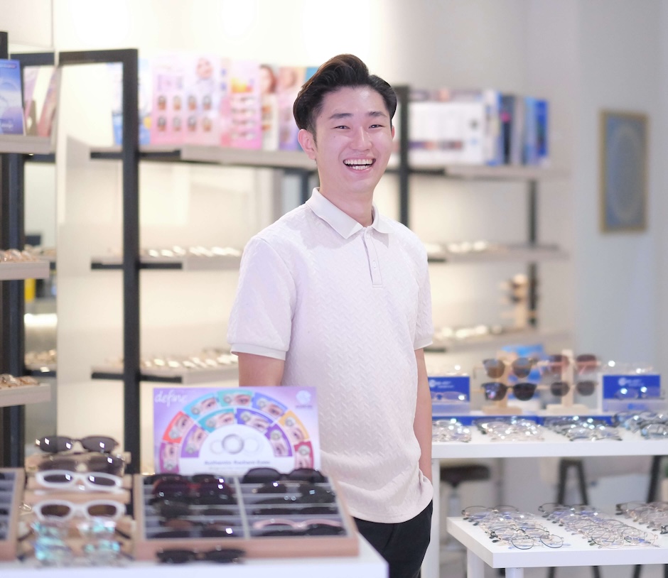 Stanley Teo, Sales & Marketing Manager